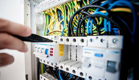 Blitzschutzvorrichtungen für Stromversorgungssysteme von Electrica